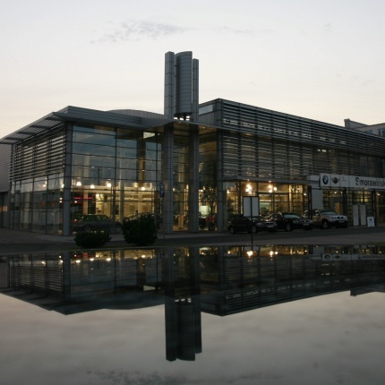 "SMORAWIŃSKI" CAR SALON